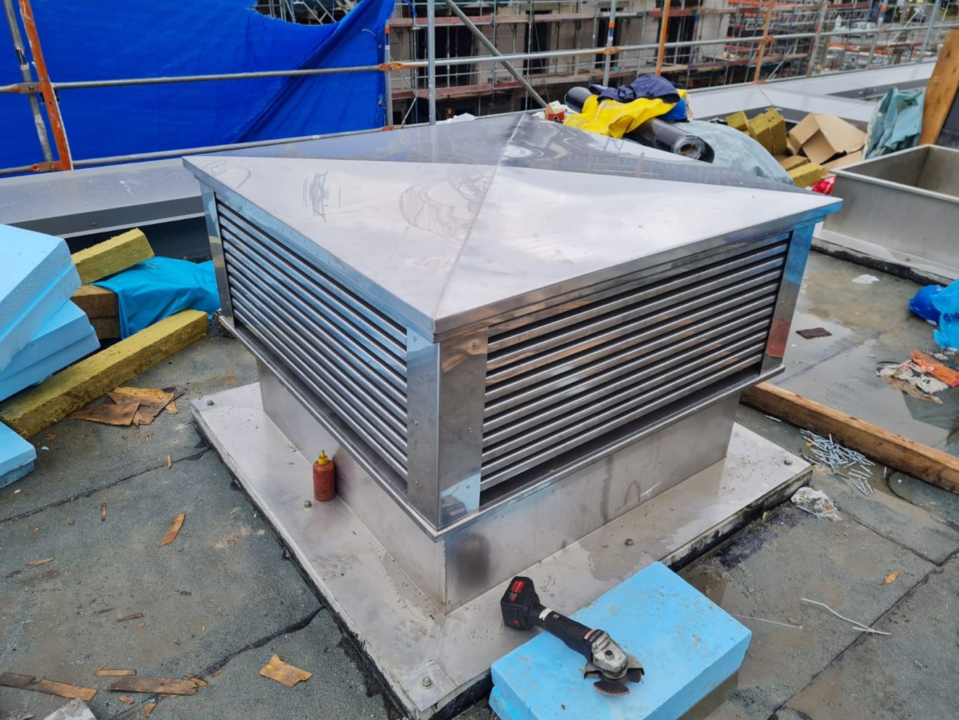 Ablufthaube aus Edelstahl 1.4301